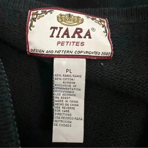 Tiara Christmas Santa and Reindeer Cardigan - Picture 5 of 5